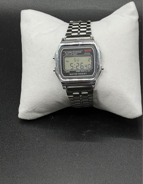 Retro Style Digital Watch Silver Tone Metal Band Alarm Chronograph Unbranded
